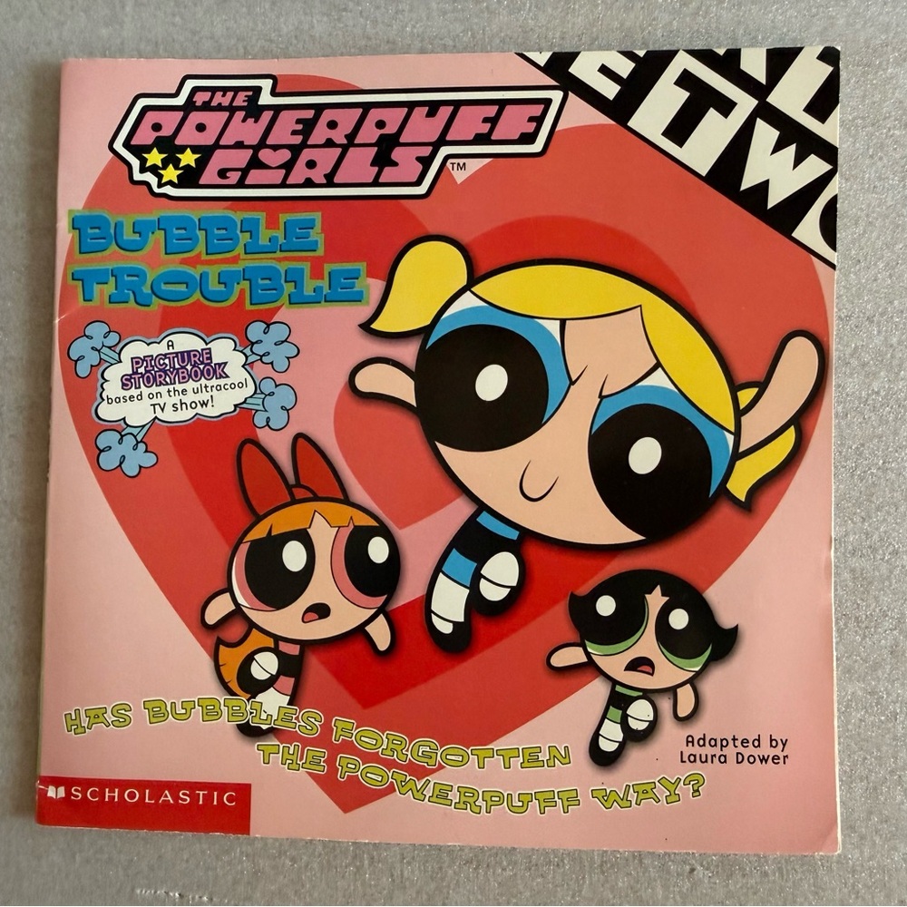 Vintage Cartoon Network “The PowerPuff Girls” Scholastic Paperback Book